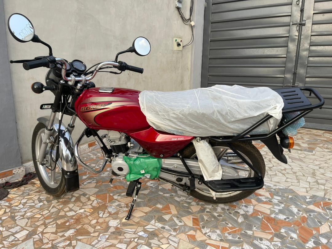 MOTO BAJAJ NEUF