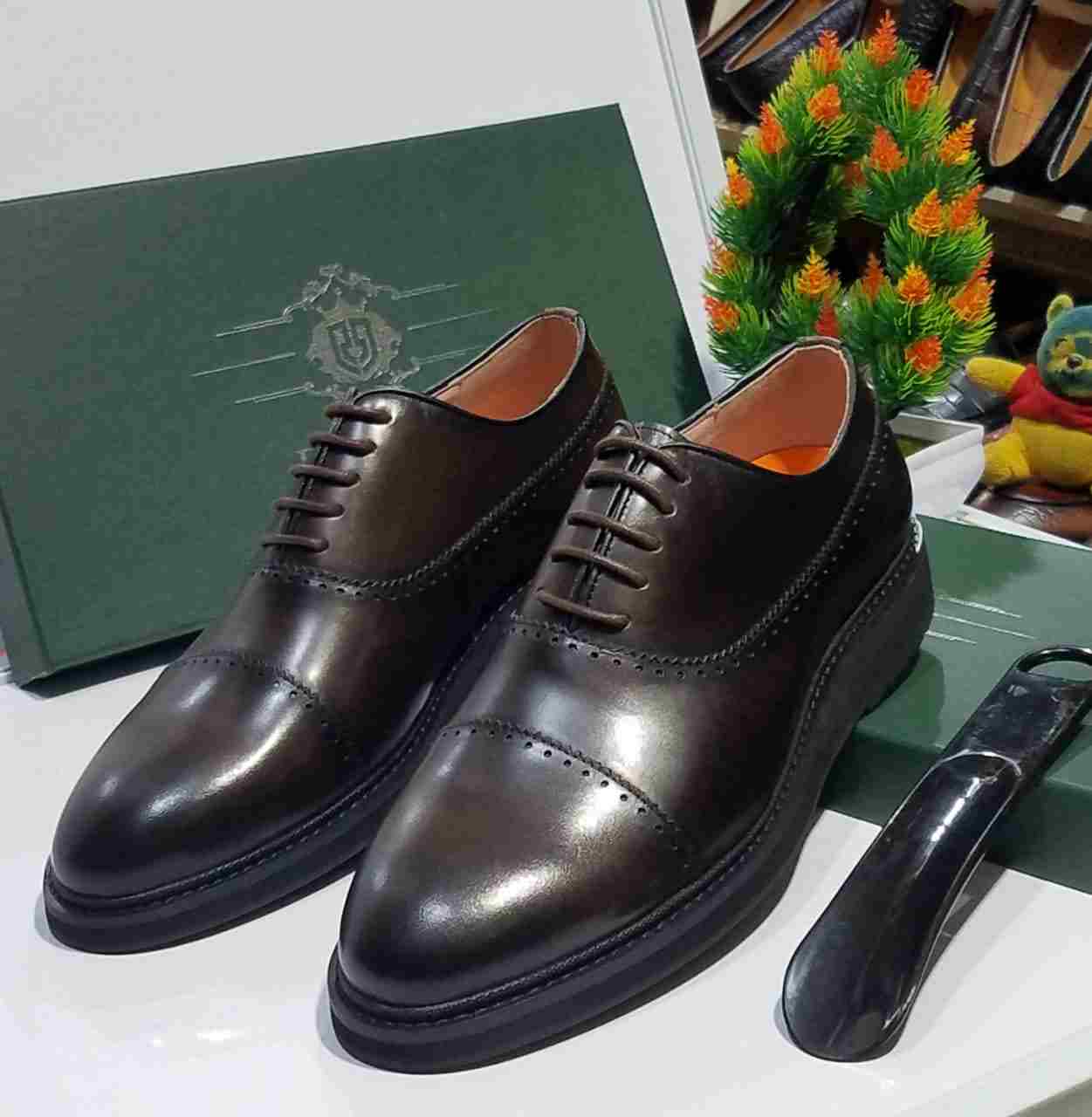 Chaussures hommes en cuir véritable