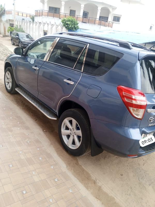 RAV4 2010